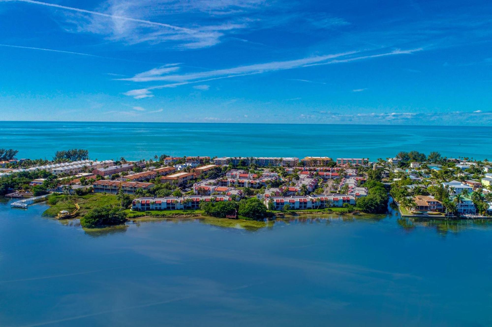 Anna Maria Island Runaway Tropical Escape